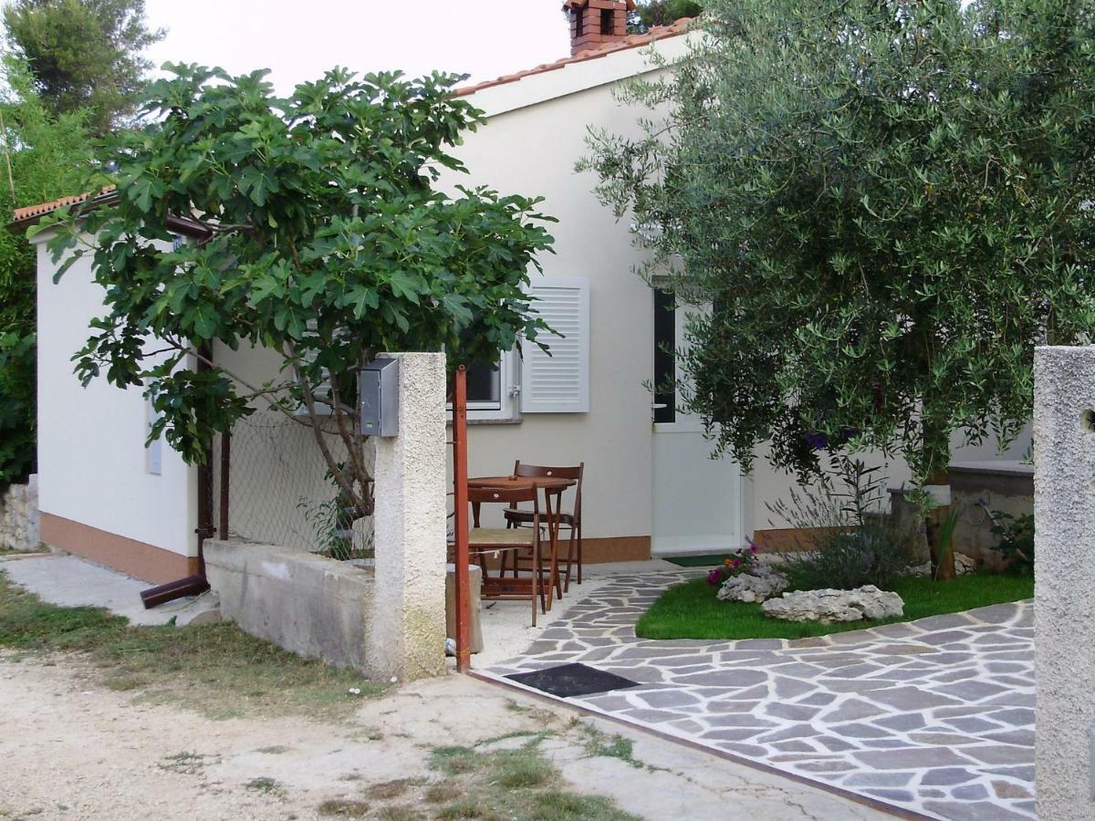 Leca- Small House Medulin Exterior photo